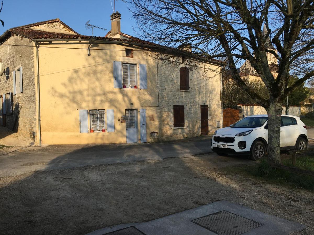 Ferienwohnung Riverview Verteuil-sur-Charente Exterior foto